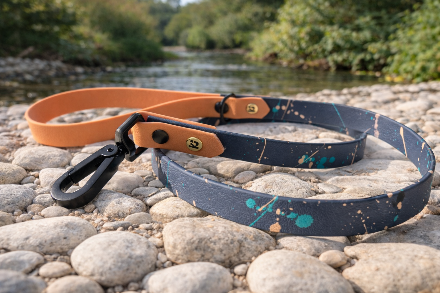 Laisse paint'ki bleu kérosène et beige savane