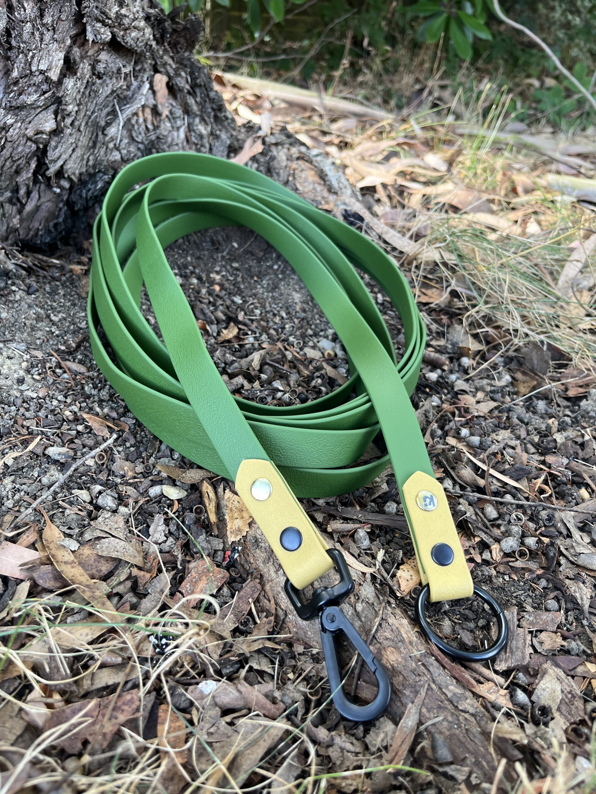 Longe vert olive et or – Image 3